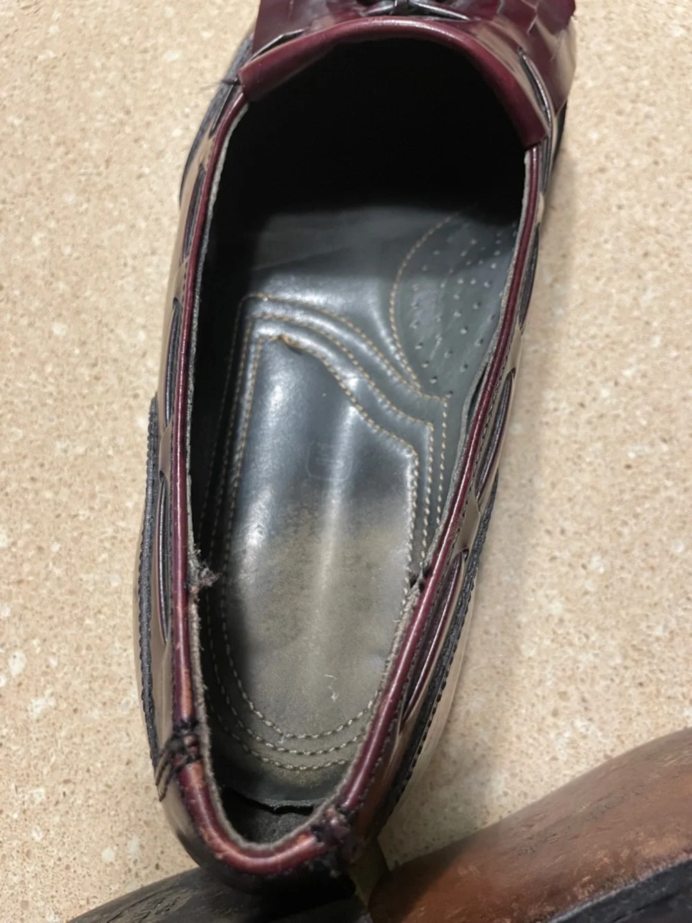 Dexter Burgundy Tassel Kiltie Loafers